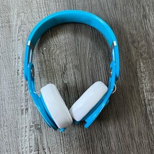 Beats Mixr Headphones (no aux adapter)